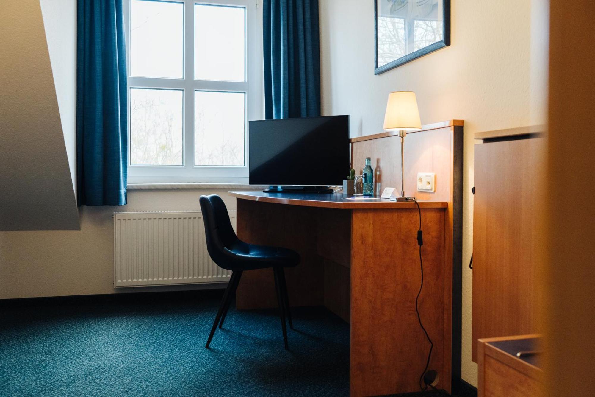 Hotel Stadt Gehrden Gehrden  Екстер'єр фото